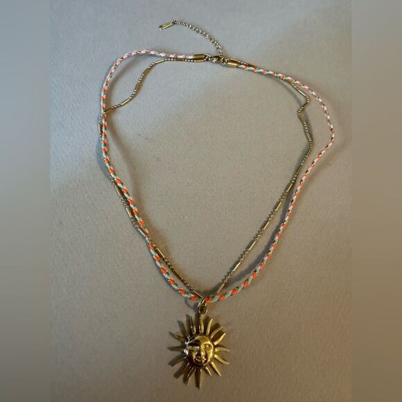 Gold Sun Pendant Necklace A1501 - Picture 3 of 5